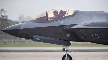 EE.UU. presiona a un país europeo para que compre su "mejor avión de combate"
