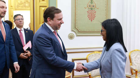 ¿Nuevos proyectos en Venezuela? Delcy Rodríguez recibe a representantes de Shell