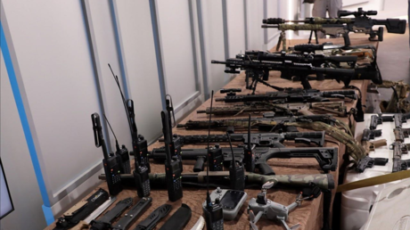 Publican fotos de armas incautadas de la lancha de EE.UU. en aguas de Cuba