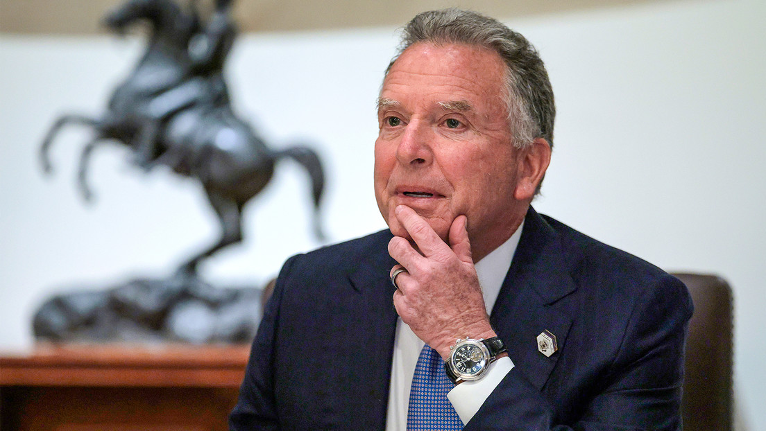 Preguntan a Witkoff cómo ve el fin del conflicto con Irán y responde que no sabe