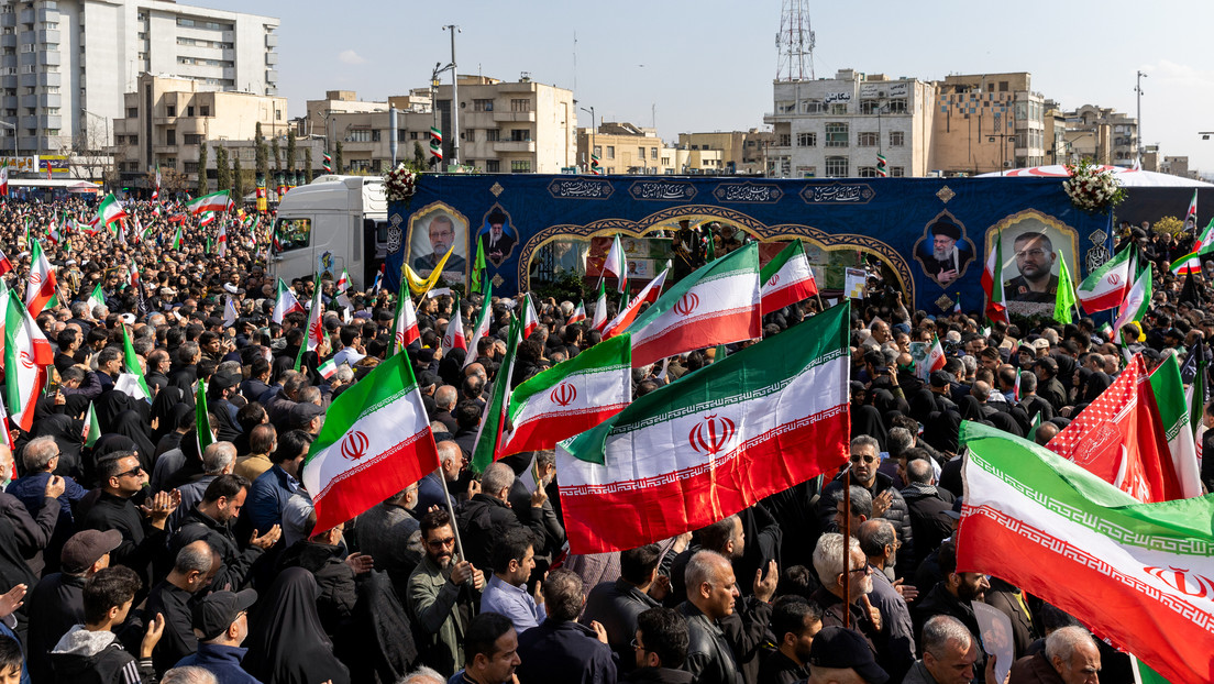 Líder supremo iraní: "Cada gota de sangre tiene un precio que los asesinos deberán pagar pronto"