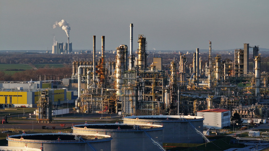 Trump enumera los países que tendrían que defender del estrecho de Ormuz