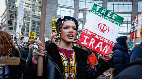 "¡Manos fuera de Oriente Medio!": Protestas en EE.UU tras agresión contra Irán (VIDEOS)