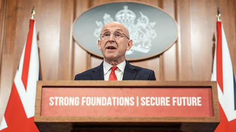 Secretario de Defensa del Reino Unido: Irán disparó dos misiles contra Chipre, donde hay bases británicas