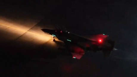 VIDEO: Aviones de combate iraníes se preparan para represalias contra bases de EE.UU.