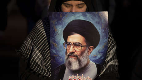 Reuters: EE.UU. duda de que la muerte de Jameneí provoque un cambio de Gobierno en Irán