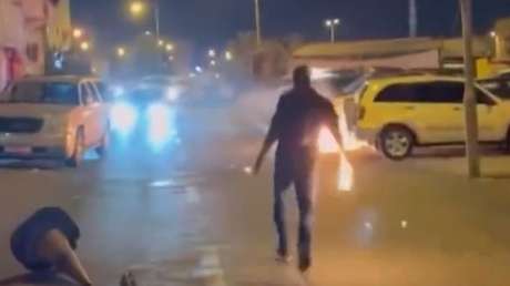 Gas lacrimógeno y cócteles molotov: protestas proiraníes se tornan violentas en Baréin (VIDEOS)