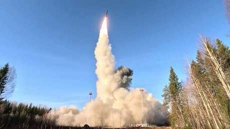 Lavrov: EE.UU. no ataca a quienes tienen bombas nucleares