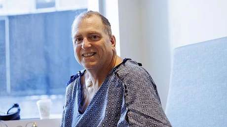 Sobrevivió gracias a un riñón de cerdo: el histórico trasplante que lo mantuvo vivo 271 días