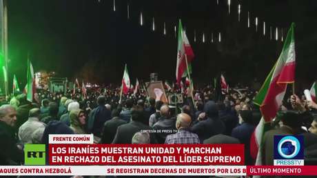 Los iraníes muestran unidad y marchan en rechazo al asesinato del líder supremo