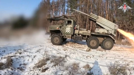 VIDEO: 'Granizo' ruso desmantela fortificaciones ucranianas