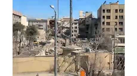 Entre ruinas: lo que quedó de una escuela en Teherán tras los ataques de EE.UU. e Israel (VIDEO)