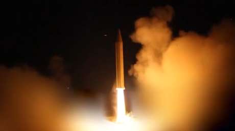 Irán afirma haber atacado el aeropuerto más grande de Israel