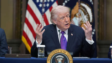 Trump anuncia la ley para "salvar Estados Unidos"