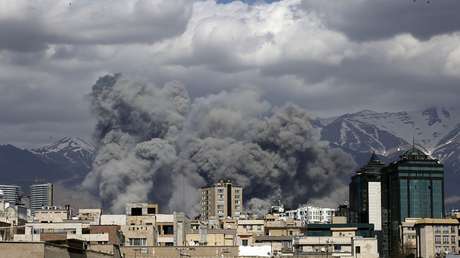 Trump: Irán quedará "diezmado durante 10 años antes de que puedan reconstruirlo"