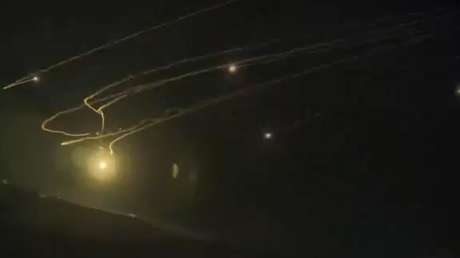 VIDEO: Duelo aéreo entre interceptores israelíes y misiles ilumina el cielo