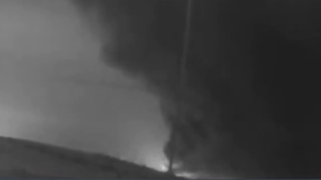 Atacan depósitos de petróleo en el aeropuerto de Kuwait