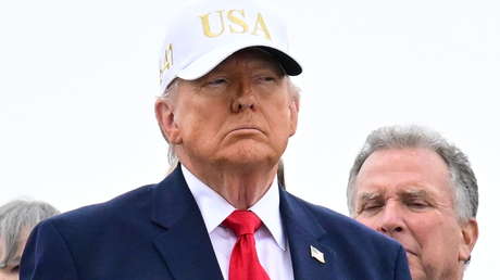 "Me da igual": Trump responde a advertencias de un alto cargo iraní de que deberá "pagar el precio"