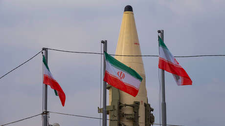 Misiles superpesados en honor al nuevo líder supremo: el CGRI ataca objetivos de EE.UU. e Israel (VIDEO)