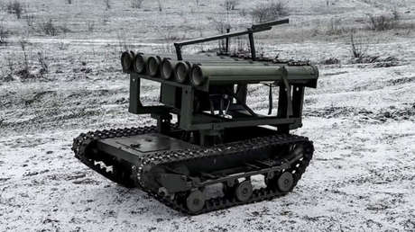 Robot terrestre ruso procede a incinerar posiciones ucranianas