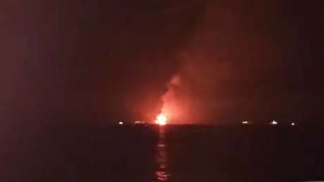 Arden petroleros en Oriente Medio, mientras Irán expone cómo poner fin a la guerra: MINUTO A MINUTO