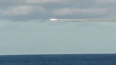 Submarino nuclear ruso dispara un misil Óniks a 300 km (VIDEO)