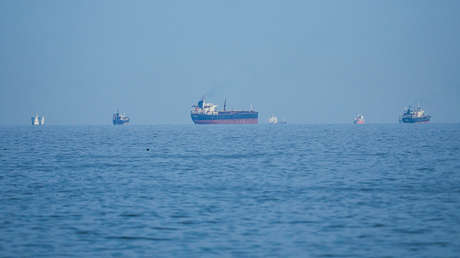 Cómo un misterioso magnate se beneficia del cierre del estrecho de Ormuz