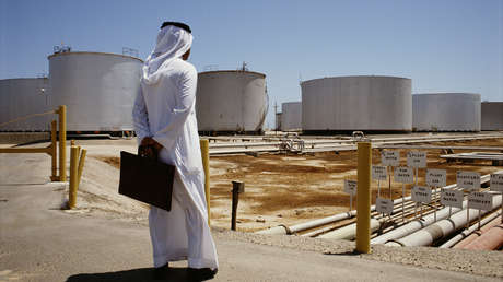 "Mejor llamo a Irán": compradores de crudo saudí asumen que Teherán marca el calendario