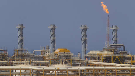 "Total seguridad y tranquilidad" en la isla petrolera iraní que Trump afirma haber "arrasado"