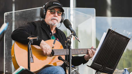 Silvio Rodríguez ante amenazas de Trump sobre Cuba: "Exijo mi AKM, si se lanzan"