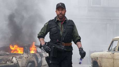 Chuck Norris es hospitalizado de urgencia