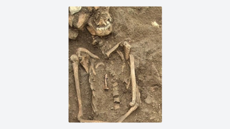 Lo que significan los clavos en el pecho de esqueletos hallados en una necrópolis romana