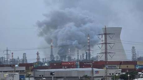 Irán ataca la mayor refinería israelí, mientras Netanyahu promete reducir misiles iraníes "a cenizas": MINUTO A MINUTO