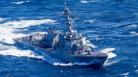 FT: EE.UU. no tendría destructores suficientes para escoltar buques por el estrecho de Ormuz