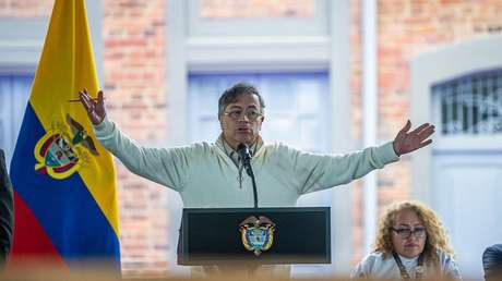 Petro desmiente investigación periodística: "Nunca en mi vida he hablado con un narcotraficante"