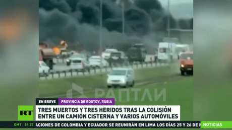 Tres muertos y tres heridos tras la colisión entre un camión cisterna y varios automóviles en Rusia