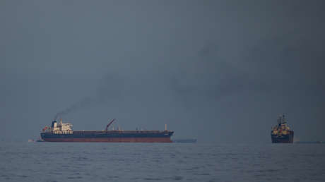 CGRI: Irán controla "firmemente" el estrecho de Ormuz