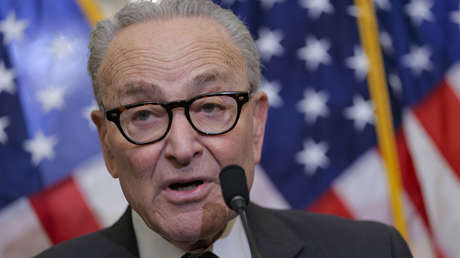 "Sin plan, sin estrategia": Senador carga contra Trump por la guerra en Irán