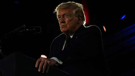 Trump bromea sobre lo mejor de ser presidente