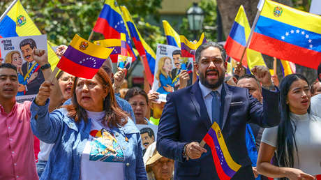 Hijo de Maduro llama a levantar la voz de "la verdad" por la libertad del mandatario y Cilia Flores