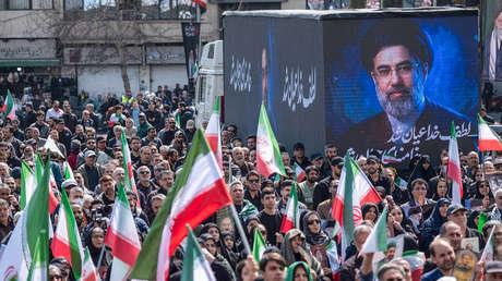 "Muchos lo están diciendo": Trump afirma que el nuevo líder supremo de Irán es gay