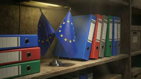 La UE pide clasificar documentos útiles "para actores hostiles": ¿qué hay detrás?