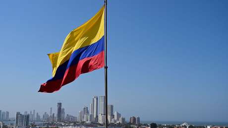 Colombia está dispuesta a vender energía a Ecuador en medio de guerra comercial