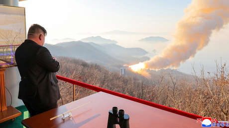 La RPDC prueba el motor de un misil con alcance suficiente para llegar a EE.UU.