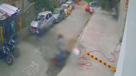 FUERTE VIDEO: Brutal asesinato a quemarropa captado por cámaras en Colombia