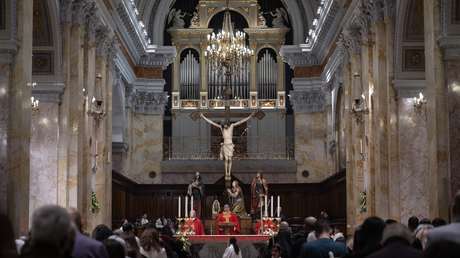 España convoca a la encargada de negocios de Israel por impedir oficiar misa en el Santo Sepulcro