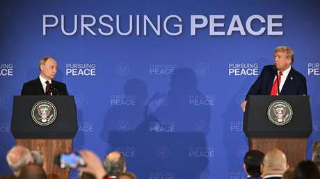 Lavrov: Moscú está abierta al diálogo con Occidente pero no correrá detrás de nadie