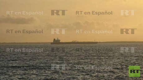 VIDEO: El petrolero ruso con ayuda humanitaria se encuentra en un puerto cubano