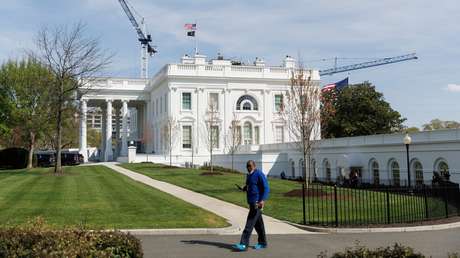 Juez ordena detener la construcción del salón de baile que quiere Trump en la Casa Blanca