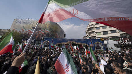 Trump afirma que Irán está "rogando por llegar a un acuerdo"